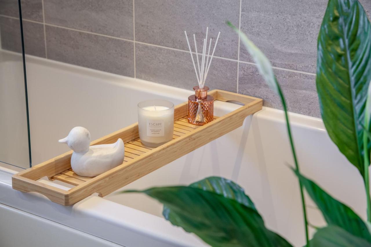 Modern 3 Bedroom House With Parking 巴斯 外观 照片